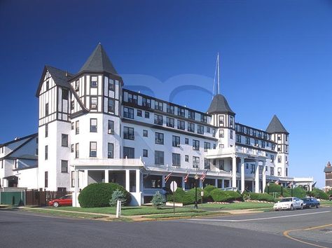 Victorian Hotel, Spring Lake Nj, Nj Shore, New Jersey Beaches, Lake Shore, Washington Monument, Spring Lake, Victorian Architecture, Jersey Girl