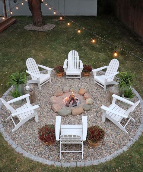 Outdoor Fire Pit Ideas, Outdoor Fire Pit Area, Bonfire Pits, Fire Pit Ideas, Fire Pit Landscaping, Casa Country, Waterfalls Backyard, Backyard Remodel, Diy Fire Pit