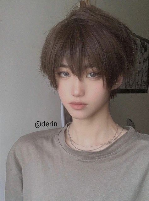 Short Mullet, Short Hair Tomboy, Soft Makeup Looks, Hair Tattoos, Japanese Hairstyle, Alternative Hair, Hair Color And Cut, Dream Hair, Long Hair Styles Men