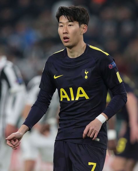 Tottenham Hotspur Wallpaper, Football Players Images, Football Boyfriend, Tottenham Hotspur Fc, Turin Italy, Soccer Goal, Soccer Boys, Football Boys, February 13