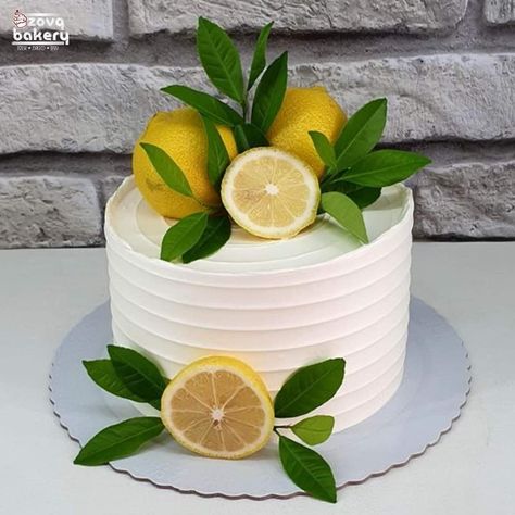 Lemon Theme Bridal Shower Cake, Lemon Shower Cake, Cake Lemon Decoration, Main Squeeze Bridal Shower Cake, She Found Her Main Squeeze Cake, Lemon Bridal Shower Cake, Lemon Cake Decoration Ideas, Lemon Baby Shower Cake, Lemon Theme Cake