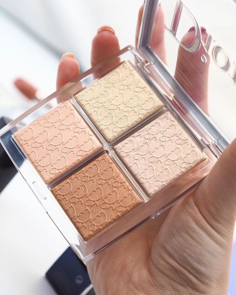 Dior backstage face glow palette #dior #diorbackstage #glowpalette #makeup #cosmetic #bestseller Dior Palette, Dior Backstage, Face Glow, Christmas Wishlist, Christmas Wishes, Best Sellers, Dior, Makeup, Christmas