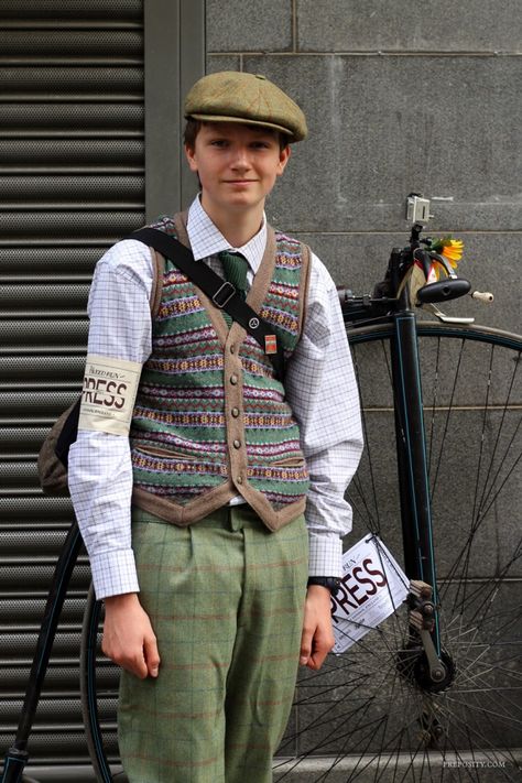 Tweed Run 2014 | Preposity Preposity Tweed Ride, Tweed Fashion, Bohemian Men, Tweed Run, Cycle Chic, Inverness, Gentleman Style, London Uk, Persona