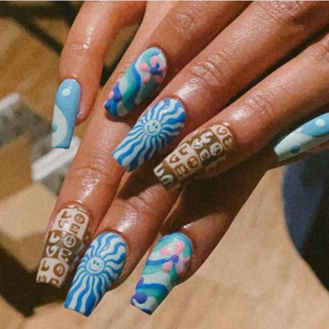 psychedelic nails, groovy nails, psychedelic nail art, mushroom nails, 70s nail art design, funky nails, 1960s nail trends, hippie nails, swirl nails, 70s-inspired nails, summer nails, colorful nail art designs, summer nail trends, summer nails 2022, drippy nails, hippie nails 2022, swirl nail designs, 1960 nail trends, trippy nails 1960s Nail Art, 70s Groovy Nail Art, Hippie Nail Art Boho, Nail Art Mushroom, 70s Nail Art, Trippy Mushroom Nails, Groovy Nail Designs, Trippy Nail Designs, Trippy Nail Art