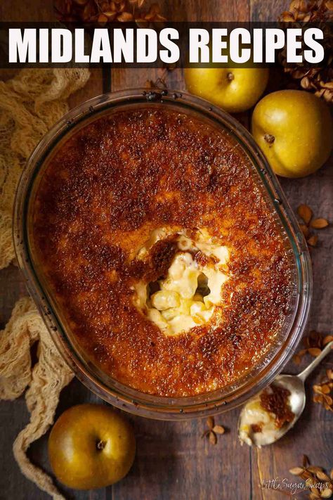 Malvern pudding apple and custard dessert with text overlay. British Custard Recipe, Old English Recipes, English Pudding Recipes, Apple Pudding Recipes, Pudding Topping Ideas, Malvern Pudding, Autumn Recipes Desserts, Autumn Puddings, English Dessert Recipes