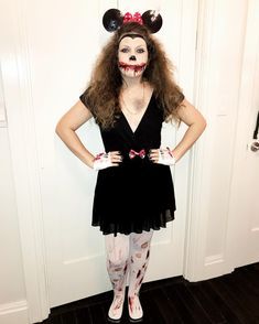 Minnie mouse scary m Evil Halloween Makeup, Halloween Nurse Makeup, Scary Doll Makeup, Half Face Halloween Makeup, Joker Halloween Makeup, Halloween Party Makeup, Scarecrow Halloween Makeup, Girl Halloween Makeup, Unique Halloween Makeup