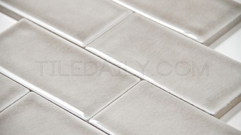 P0070 - 3x6 Crackle Subway Porcelain Tile, Grey White Crackle Subway Tile, Crackle Subway Tile, Subway Tile Ideas, Bathroom Colour Schemes, Crackle Glaze Tiles, Mosaic Tiles Backsplash, Bathroom Feature Wall, Gray Backsplash, Bathroom Colour