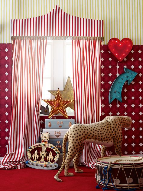 Circus Room Decor, Circus Themed Bedroom, Vintage Circus Nursery, Vintage Playroom, Circus Room, Vintage Kids Room, Circu Magical Furniture, Magical Furniture, Red Bedroom