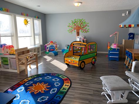 Home Daycare Decor, Home Daycare Setup, Daycare Rooms Setup, In Home Daycare Ideas, Home Daycare Rooms, Daycare Room Design, Infant Room Ideas, Infant Room Daycare, Daycare Room Ideas