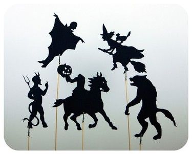 Halloween Shadow Puppets Puppet Paper, Halloween Shadow, Paper Shapes, Shadow Theatre, Puppets Diy, October Crafts, Puppet Toys, Halloween Silhouettes, Halloween Goodies