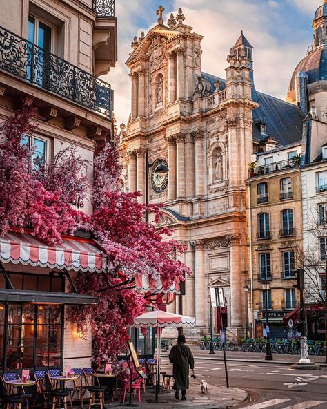 Le Marais Paris, Paris Tips, Marais Paris, Romantic Paris, Paris Aesthetic, Cheap Hotels, Paris Street, Saint Paul, Saint Louis