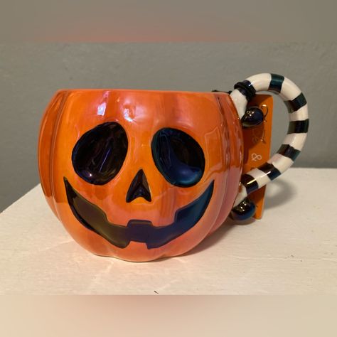 New With Tags, Super Cute Halloween Pumpkin Mug And A Black And White Striped Handle. Dishwasher And Microwave Safe. Questions? Leave A Comment Below. Bundle 2 Or More Items And Save 15%, Plus Shipping. Make Me An An Offer And Let’s Make A Deal. I’ll Accept Or Counteroffer With My Best Price. Halloween Pottery Mug Ideas, Color Me Mine Halloween Ideas, Pumpkin Mugs, Halloween Ceramics, Pottery Halloween, Ceramic Monsters, Fall Mugs, Pumpkin Cups, Hallowen Ideas