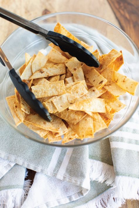 Let me just start by saying these Baked & Seasoned Crispy Tortilla Strips were my absolute favorite part about working at my family’s restaurant @savorysalads. They make any soup/salad pop, and are a delicious snack! My favorite way to eat them though is in a bowl all by themselves (and by myself so I don’t have to share 😂). Tortilla Strips, Savory Salads, Easy Homemade Recipes, Mexican Food Recipes Authentic, Mexican Dishes, Just Start, Tortilla Chips, Yummy Appetizers, Fajitas