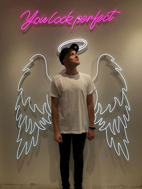 Angel Wings Neon Sign, Wings Neon Sign, Selfie Wall, Led Wall Decor, Custom Neon Lights, Wedding Wall Decorations, Neon Logo, Neon Sign Bedroom, Personalized Neon Signs