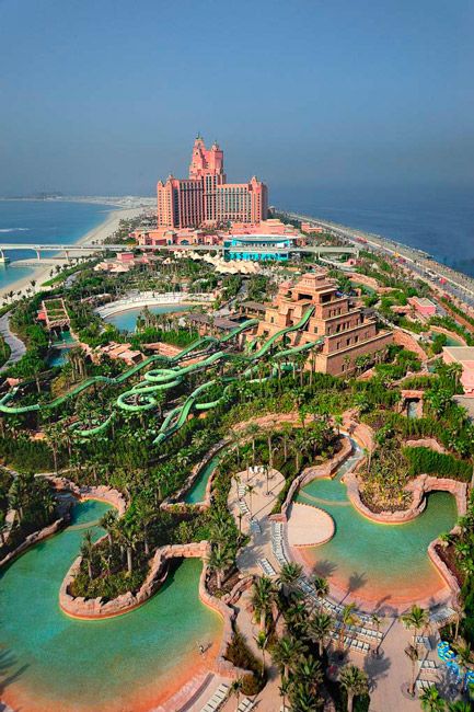 Palm Jumeirah Dubai, Palm Jumeirah, Dubai Travel, Waterpark, Holiday Destinations, Places Around The World, Oman, Atlantis, Water Park