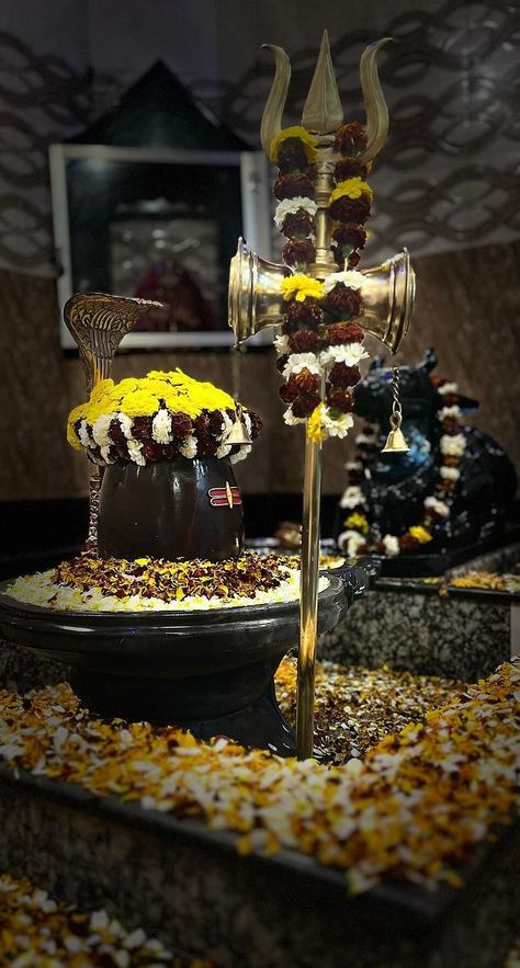 Shivling Aesthetic, Shivji Wallpapers, Shiv Pics, Shivling Images, Jay Mahadev, Dagdusheth Ganpati, Jai Mahadev, Shivratri Photo, Shiv Shambhu