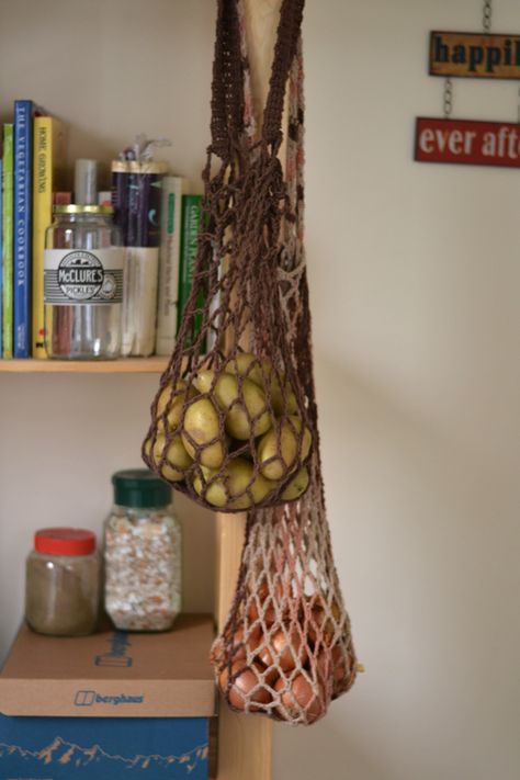 Crochet potato bag Crochet Hanging Vegetable Baskets, Potato Holder Storage, Crochet Hanging Onion Bag, Crochet Potato Bag, Crochet Vegetable Basket, Crochet Onion Bag, Crochet Onion Holder, Diy Potato Storage, Crochet Potato