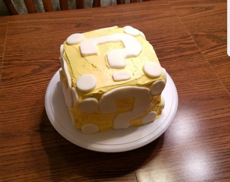 Super Mario Mystery Block with coins inside cake Mario Mystery Block, Inside Cake, Amazing Cakes, Super Mario, Mario, Cake