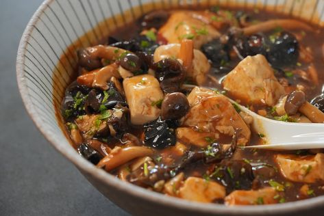 Wood Ear Mushroom Recipe, Alice Sun, Wood Ear Mushroom, Silken Tofu Recipes, Ear Mushroom, Mapo Tofu Recipe, Mapo Tofu, Mushroom Recipe, Meatless Mondays