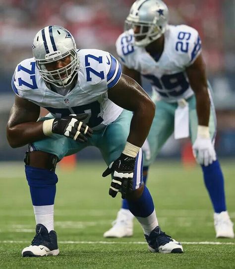 Dallas Cowboys OL TYRON SMITH today became the first offensive linemen in10yrs to win NFC offensive player of the week. 10/15/14 #COWBOYNATION☆☆☆☆☆☆ Linemen Football, Football Drip, Dallas Cowboys Gear, Cowboy Gear, Dallas Cowboys Fans, Cowboys Nation, Cowboys Football, The Beast, Dallas Cowboys