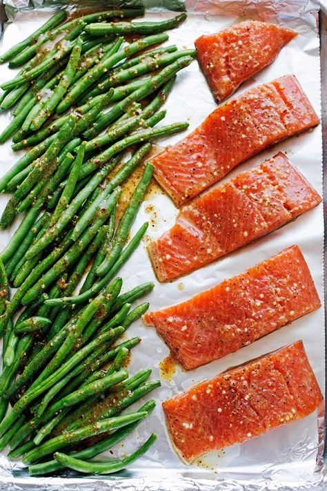 One Sheet Pan Honey Mustard Salmon with Green Beans - An easy weeknight dinner that's all baked in one pan! Feel free to substitute any pink fish (such as trout) for the salmon, and any green veggie (think broccoli or asparagus) for the beans Sheet Pan Honey Mustard Salmon, Salmon And Green Beans, Salmon With Green Beans, Honey Mustard Recipes, Honey Mustard Salmon, Homemade Garlic Butter, Mustard Salmon, Garlic Butter Salmon, String Beans