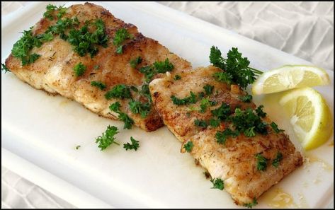 Corvina Recipes, Corvina Fish Recipes, Seafood Meals, Pan Fried Fish, Mom Recipes, Vidalia Onions, Behind The Glass, Fish Recipe, House Color