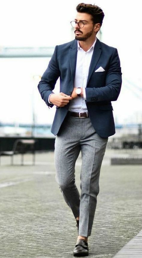 Navy Blazer Men, Eagle Photo, Formal Men Outfit, Mens Fashion Casual Winter, Mens Fashion Blazer, Formal Mens Fashion, Men Fashion Show, Mens Fashion Smart, Best Mens Fashion