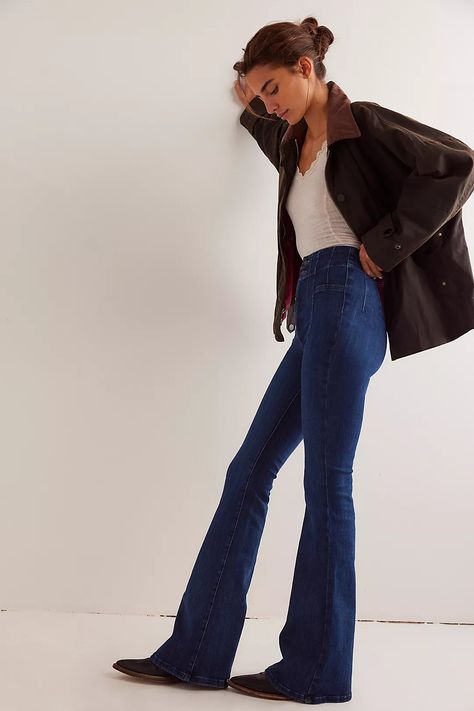 We The Free Jayde Flare Jeans | Free People Boho Concert Outfit, Dark Wash Jeans Outfit, Going Out Outfits Fall, Dark Washed Jeans Outfit, Aesthetic Leopard Print, Wash Jeans Outfit, Concert Outfit Fall, Rockstar Aesthetic, Fall Jeans