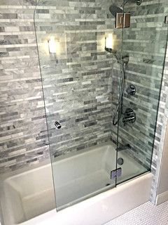 75 Contemporary Tub/Shower Combo Ideas You'll Love - June, 2024 | Houzz Shower Combo Ideas, Contemporary Bathroom Remodel, Art Bedroom Ideas, Bathtub Shower Combo, Shower Combo, Shower Tub Combination, Contemporary Bathroom Designs, Bathroom Reno, Tub Shower