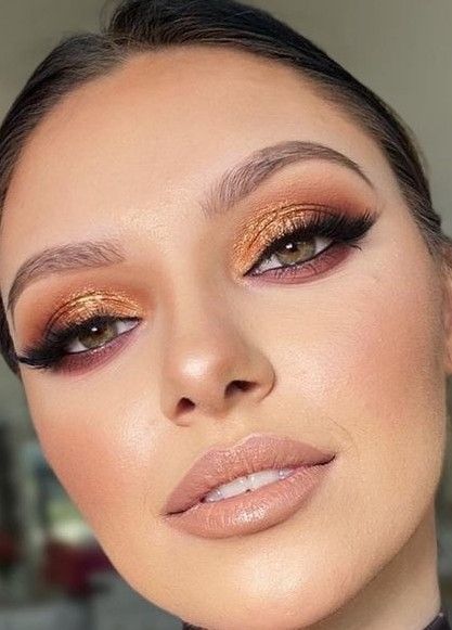 Cooper Eye Makeup, Nye Look Make Up, Rusty Eyeshadow Looks, Terracotta Dress Makeup, Bronzy Eye Makeup, Maquillaje Smokey Eyes, Copper Eye Makeup, Makeup Ojos, Party Makeup Looks