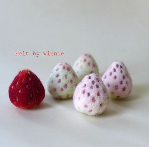 Felting Projects, Needle Felted, Felt Crafts, Needle Felting, Strawberries, Wool Felt, Felt, Wool