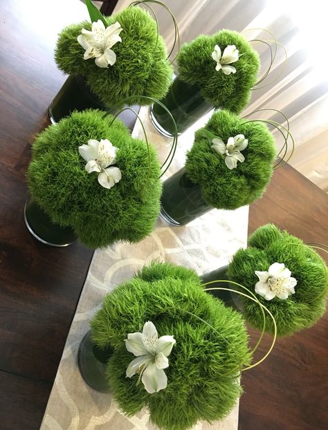 Obsessed with green trick dianthus. Loved loved loved making these floral arrangements Green Floral Table Arrangements, Dianthus Arrangement, All Green Flower Arrangement, Green Gold Flower Arrangement, Large Green Floral Arrangement, Green Ball Dianthus Arrangement, Modern Floral Arrangements, Corporate Events Decoration, Altar Flowers