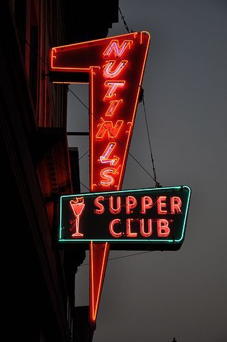 vintage type/fake neon type for t-shirt  Nutini's Supper Club Hancock, Michigan Neon Boutique, Googie Signs, Rooftop Nyc, Houghton Michigan, Light Box Sign, Neon Moon, Vintage Neon Signs, Vintage Neon, Neon Nights