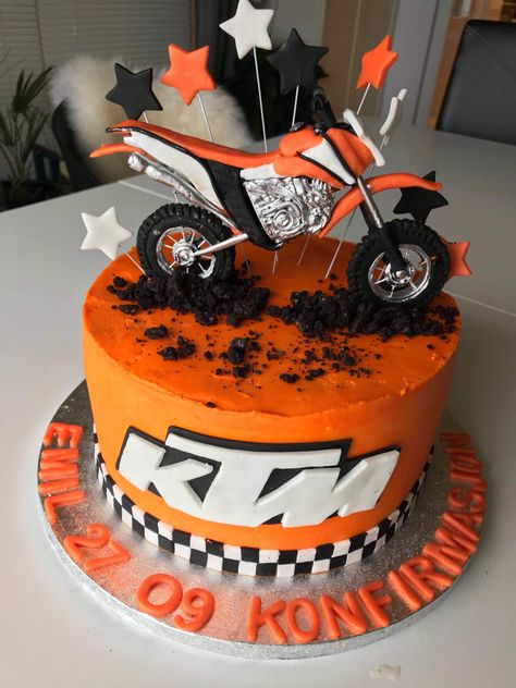 Ktm Birthday Cake, Motorbike Cake Kids, Ktm Cake, Pumpkin Carrot Cake Recipe, Motocross Cake, Bolo Motocross, Dirt Bike Cake, Motorcycle Birthday Cakes, Motocross Birthday