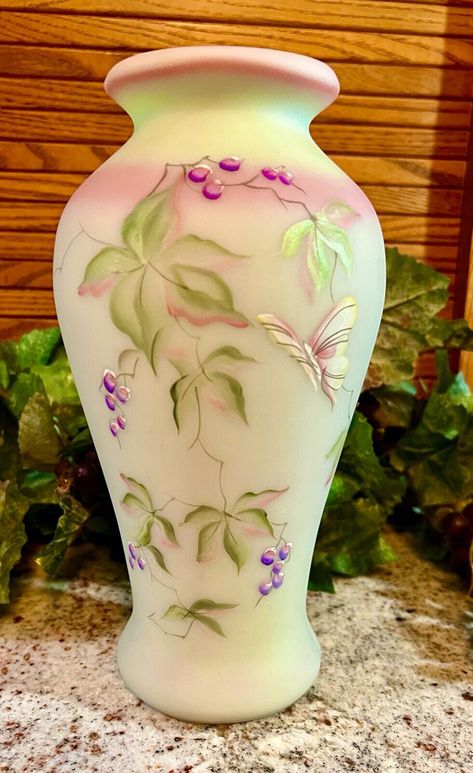 FENTON**LOTUST MIST BURMESE "BERRY & BUTTERFLY" VASE**Historic Coll. 2000...LE $285.00 - PicClick Fenton Vases, Pretty Vases, Butterfly Vase, Club Vibes, Glass Things, Painted Glass Vases, Fenton Glassware, Glass Ware, Square Vase