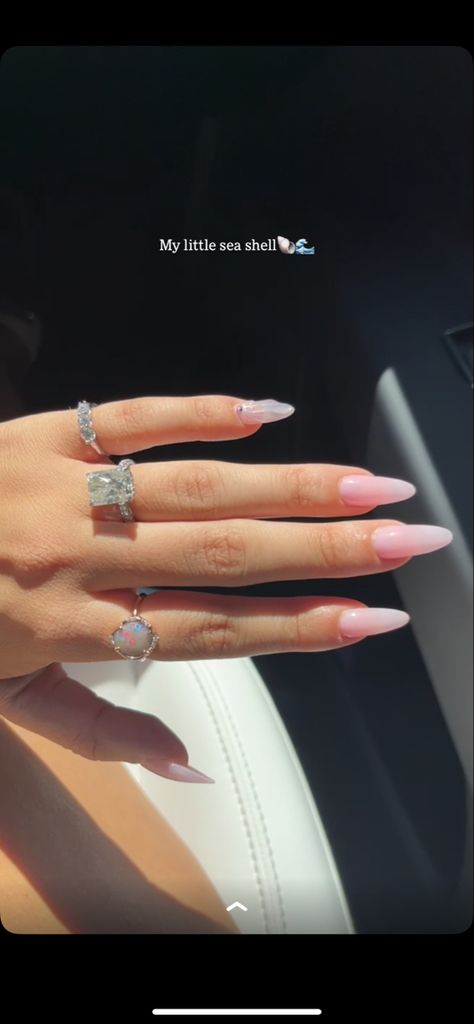 Catherine Paiz Wedding Ring, Khloe Kardashian Almond Nails, Catherine Paiz Engagement Ring, Catherine Mcbroom Ring, Khloe Kardashian Nails 2022, Catherine Mcbroom Nails, Catherine Paiz Ring, Kylie Kardashian Nails, Khloe Kardashian Nails Acrylics