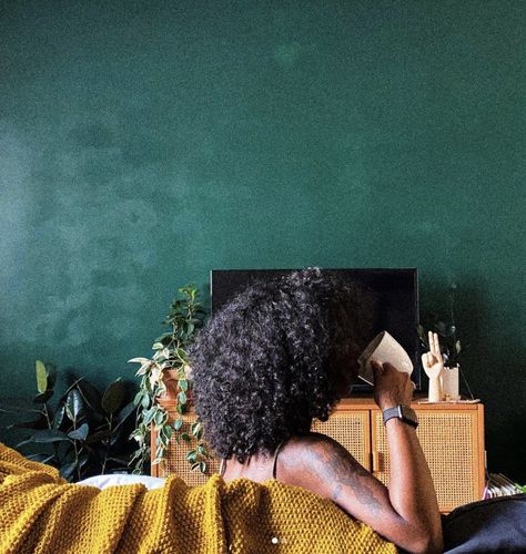 Lush Hair, Simple Things In Life, Earthy Aesthetic, Pelo Afro, Black Femininity, Wow Art, Simple Things, How To Pose, Black Excellence