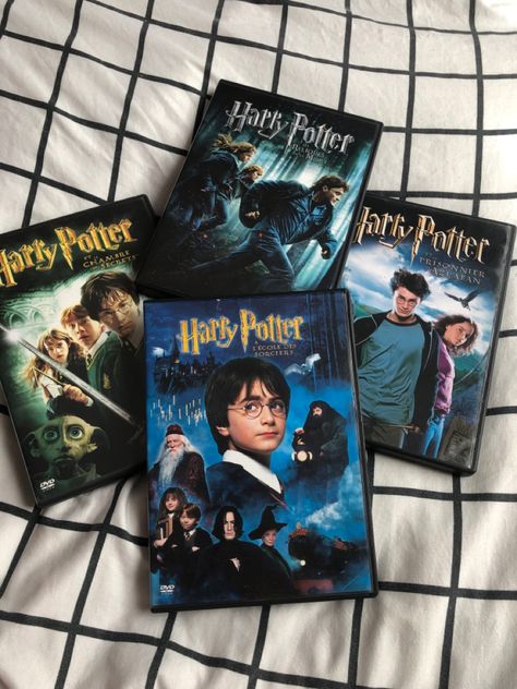 Harry Potter Dvd, Harry Potter Book Set, Harry Potter 3, Harry Potter Merch, Harry Potter Studios, Harry Potter Items, Harry Potter Illustrations, Bow Wallpaper, Images Harry Potter