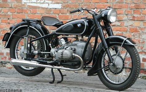 German Motorcycles of the 1950s Motos Bmw, Motorcycle Design, Vintage Motorcycles, The 1950s, Motorcycles, Built In, Germany, Bmw, Bike