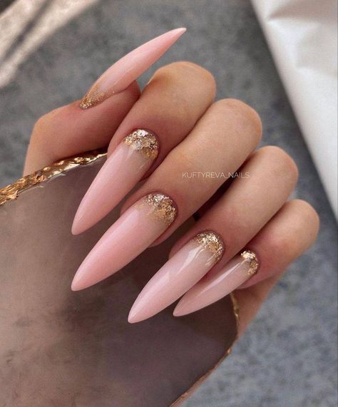 Long Almond Nails, Unghie Sfumate, Nude Nail Designs, Nails 2022, Stiletto Nails Designs, Almond Acrylic Nails, Luxury Nails, Pretty Acrylic Nails, Chic Nails