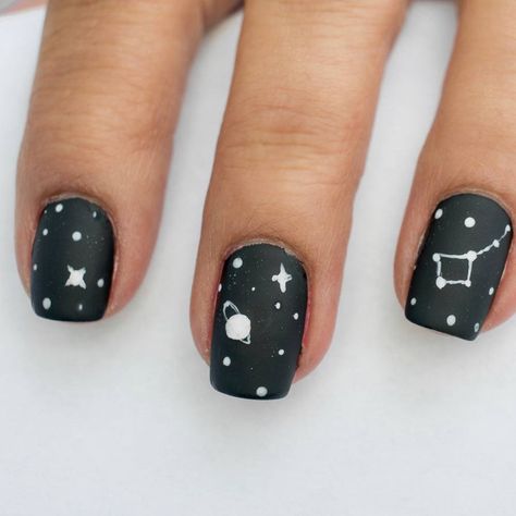 Planet Nails, Space Nails, Cute Simple Nails, Spring Nail Trends, Galaxy Nails, Nails Spa, Black Nail Designs, Cute Gel Nails, Trendy Nail Art