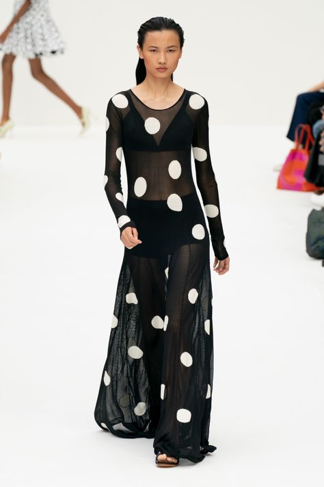 Polka Dot Dress Street Style, Polka Dot Dresses, Brown Polka Dot Dress, Dots Clothing, Transparent Dress, Fashionable Dresses, 2020 Runway, Black Polka Dot Dress, Couture Week