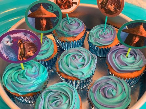 Raya And The Last Dragon Cupcakes, Raya Birthday Party Ideas, Raya Party, Dragon Cupcakes, Dragon Birthday Cakes, Dragon Birthday Parties, Girly Birthday, Birthday Party Snacks, Dragon Birthday