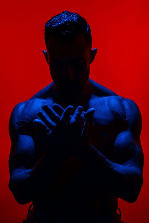 Silhouette Photography Men, Body Silhouette Photography, Colored Light Photography, Logan Miller, Colour Gel Photography, Neon Photography, Color And Light, Red Photography, Studio Portrait Photography