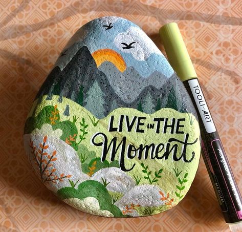 Rock Painting Scenery Ideas, Stone Painting Quotes, Rock Engraving Ideas, Stone Painting Mountain, Rock Painting Ideas Nature, Rock Painting Nature, Inspiring Rock Painting, Rock Painting Friendship, Pretty Rock Painting