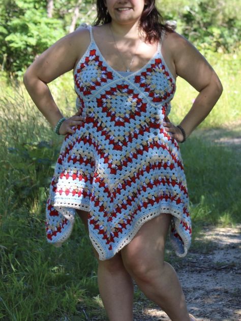 Crochet Pattern Plus Size, Crochet Plus Size Dress Pattern, Crochet Shirt Plus Size, Plus Size Crochet Patterns Free Summer, Plus Size Summer Crochet, Crochet Plus Size Clothes, Granny Square Top Plus Size, Crochet Summer Tops Plus Size, Crochet Lingerie Pattern Free Plus Size