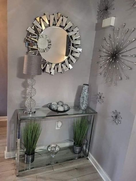 Modern Interior Home Design Ideas, Glam On A Budget, Living Room Decor Glam Luxury, Silver Home Decor Living Room, Teal Home Decor Ideas, Cute Entrance Ideas, Boujee Apartment Living Room Modern, Silver Apartment Decor, Dining Room Decor Gray