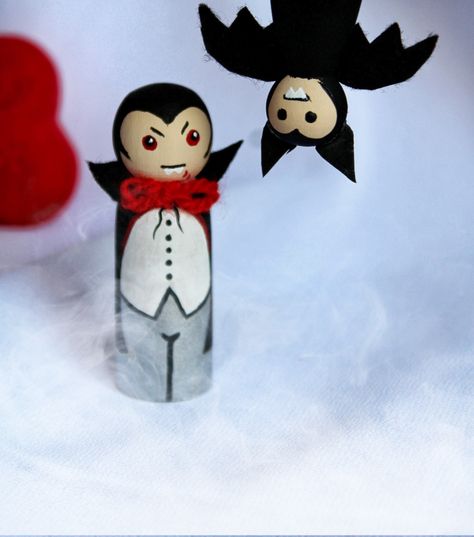 Halloween wooden decoration, hand painted vampire ornament, handmade Halloween toy #halloweentoys #halloweenhandmadedecoration #halloweenvampire #pegdollshalloween #handpaintedwoodenornaments #halloweenpegdoll #vampireandbatgermantoys #handmadetoys #halloweendiyornamenta Dracula Peg Doll, Vampire Peg Doll, Ghost Peg Doll, Halloween Peg Dolls, Clothes Pin Dolls, Halloween Clothespin, Diy Halloween Witch, Dolly Pegs, Dolls Handmade Diy