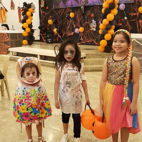 Headless Halloween Costume, Headless Costume, Ladies Bathroom, Creepy Kids, Black Halloween Dress, Halloween Haunt, Halloween Dress, Kids Costumes, Halloween Outfits