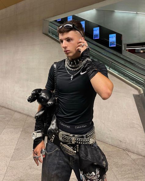 Rave Party Outfit Men, Male Rave Outfits Edm, Techno Rave Outfit Men, Queer Rave, Male Rave Outfits, Raver Outfit, Rave Outfit Men, Techno Rave Outfit, Aesthetic Male Outfits